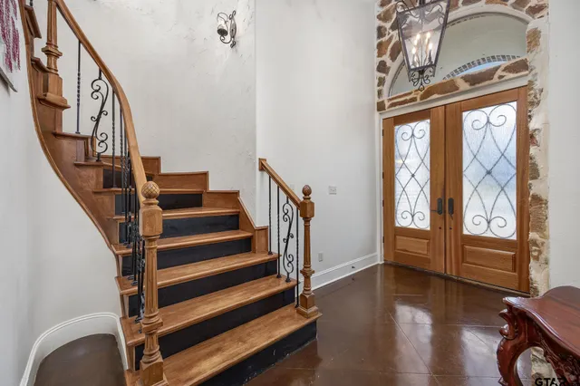 a view of a yard with trees