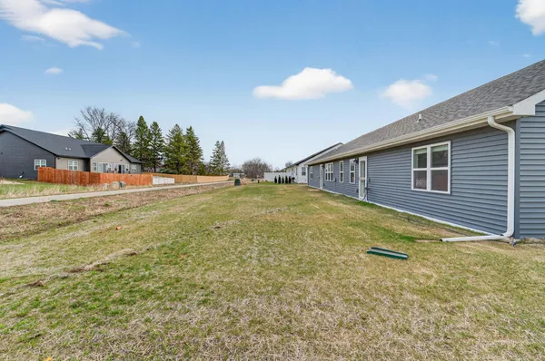 $399,900 | 340 Lilac, Stoughton, WI 53589