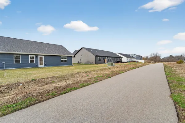 $399,900 | 340 Lilac, Stoughton, WI 53589