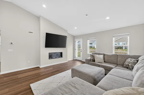 $399,900 | 340 Lilac, Stoughton, WI 53589