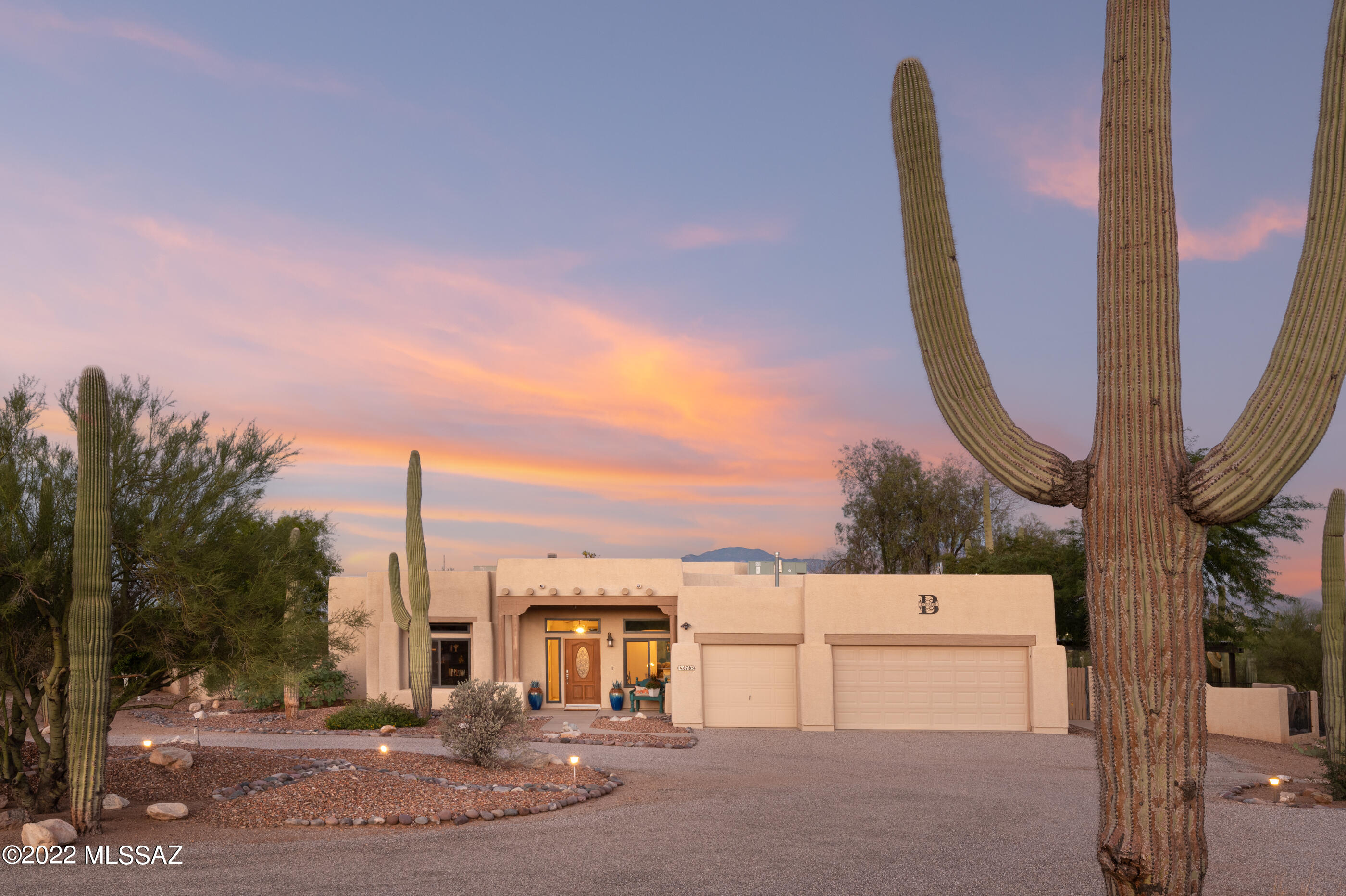 6785 West Ina Road Tucson, AZ 85743 - Photo 3 of 22 Gallery Image 3