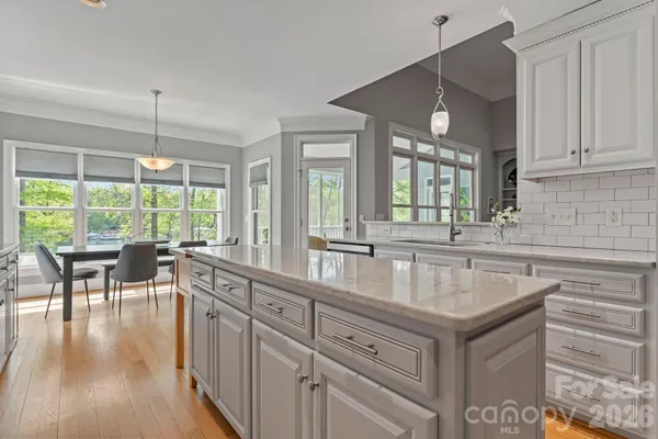 $2,150,000 | 7902 Chapel Creek Drive, Denver, NC 28037