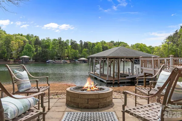 $2,150,000 | 7902 Chapel Creek Drive, Denver, NC 28037