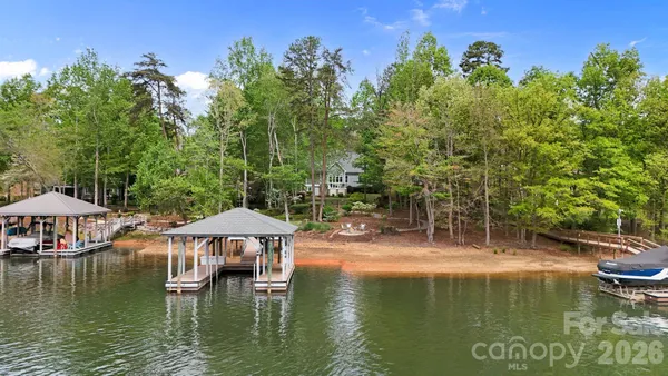 $2,150,000 | 7902 Chapel Creek Drive, Denver, NC 28037