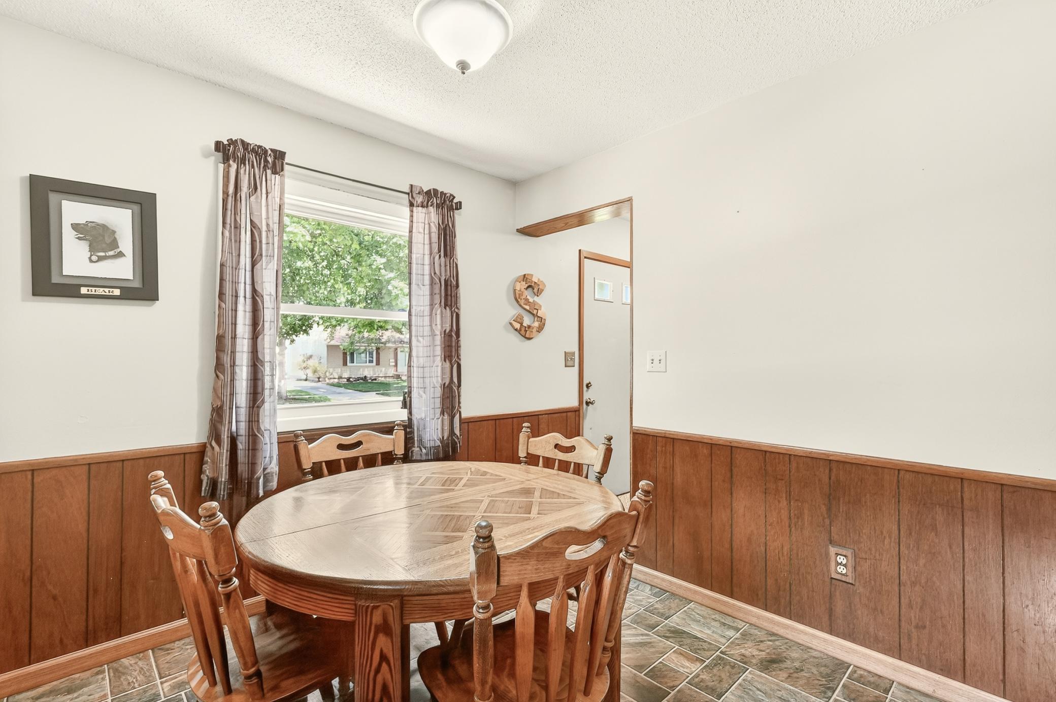 914 16 1/4 Street Southeast Rochester, MN 55904 - Photo 11 of 33