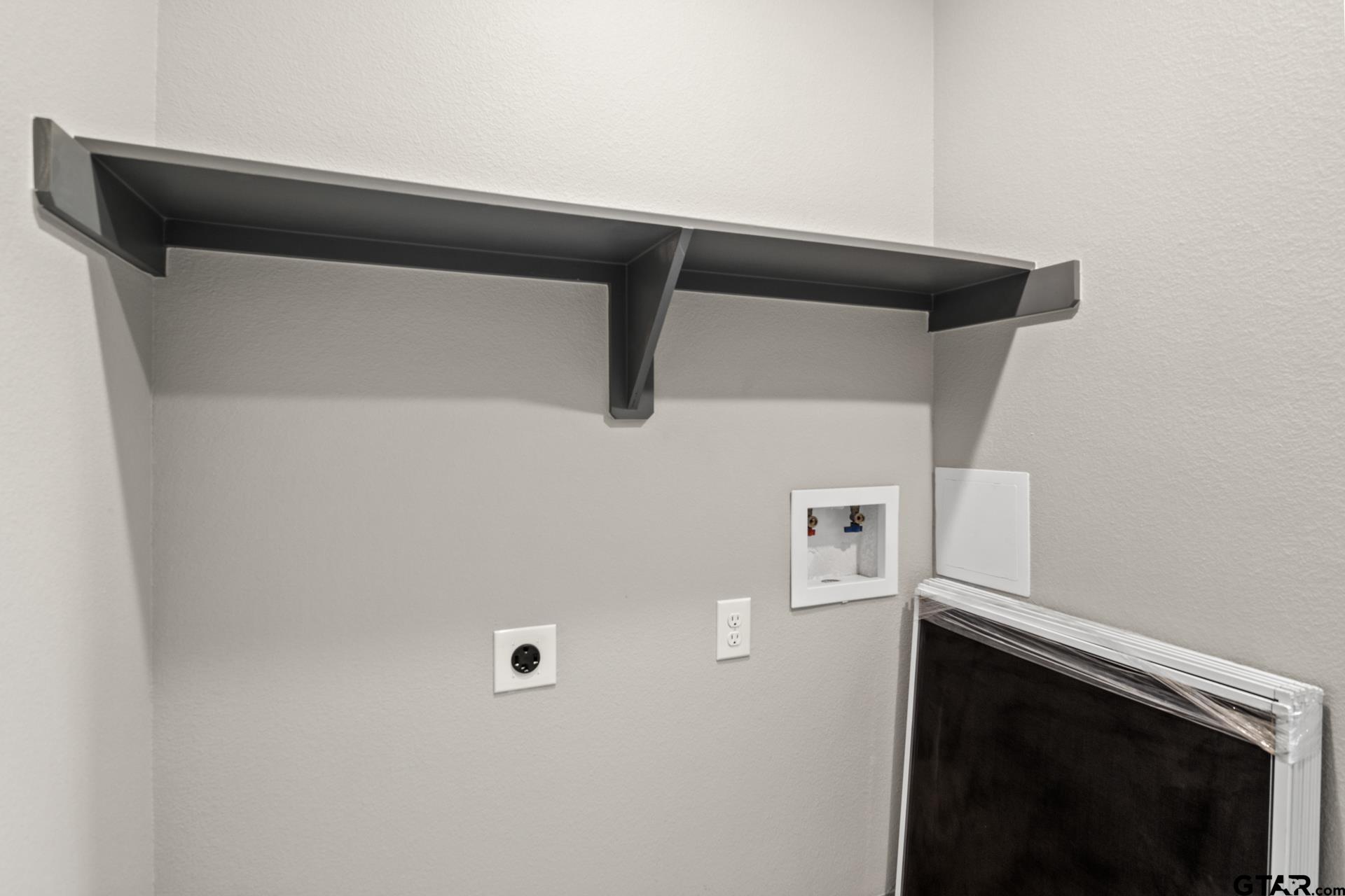 109 Yates Street Mount Vernon, TX 75457 - Photo 20 of 23 a view of washer and dryer