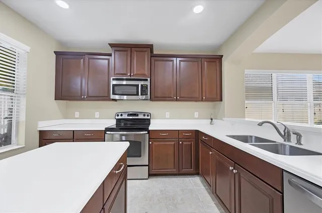 $370,000 | 4811 Woodbrook Drive, Sarasota, FL 34243