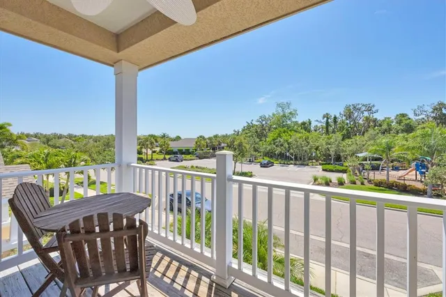 $370,000 | 4811 Woodbrook Drive, Sarasota, FL 34243