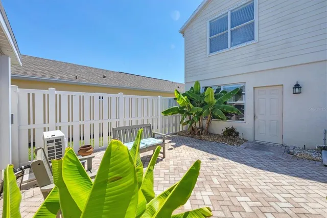 $370,000 | 4811 Woodbrook Drive, Sarasota, FL 34243