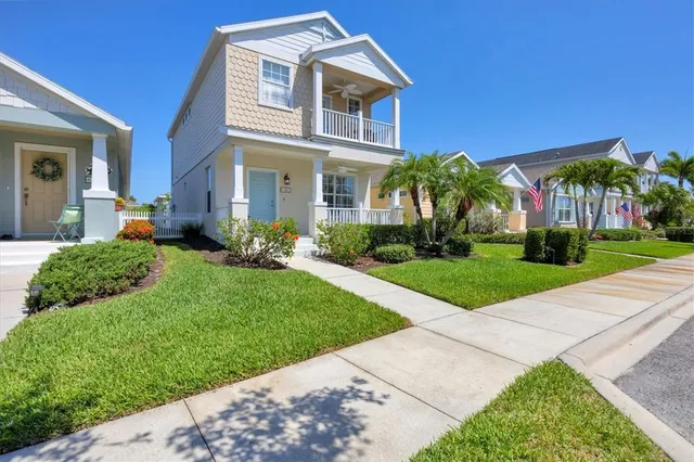 $370,000 | 4811 Woodbrook Drive, Sarasota, FL 34243