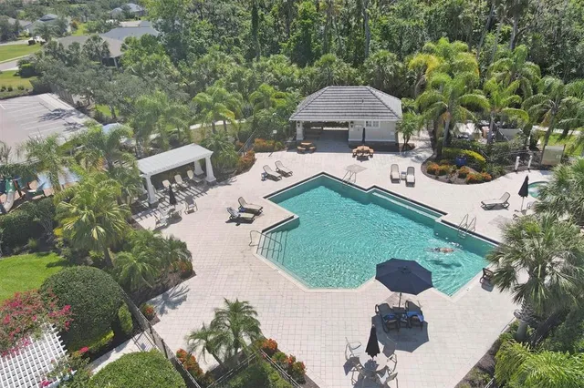 $370,000 | 4811 Woodbrook Drive, Sarasota, FL 34243