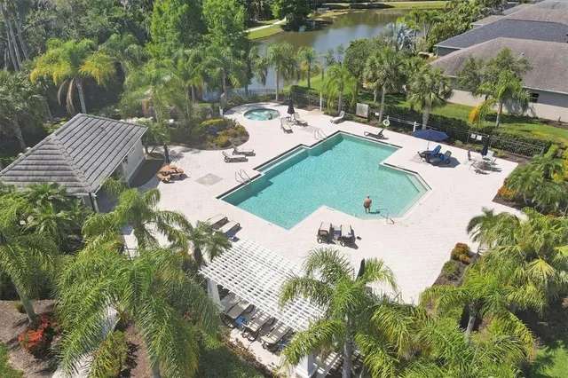 $370,000 | 4811 Woodbrook Drive, Sarasota, FL 34243