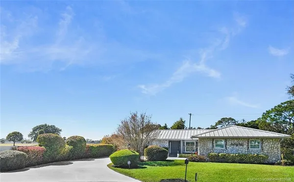 $698,000 | 1898 Southeast Coronado Lane, Stuart, FL 34996