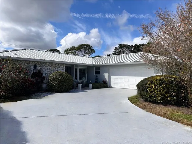 $679,000 | 1898 Southeast Coronado Lane, Stuart, FL 34996