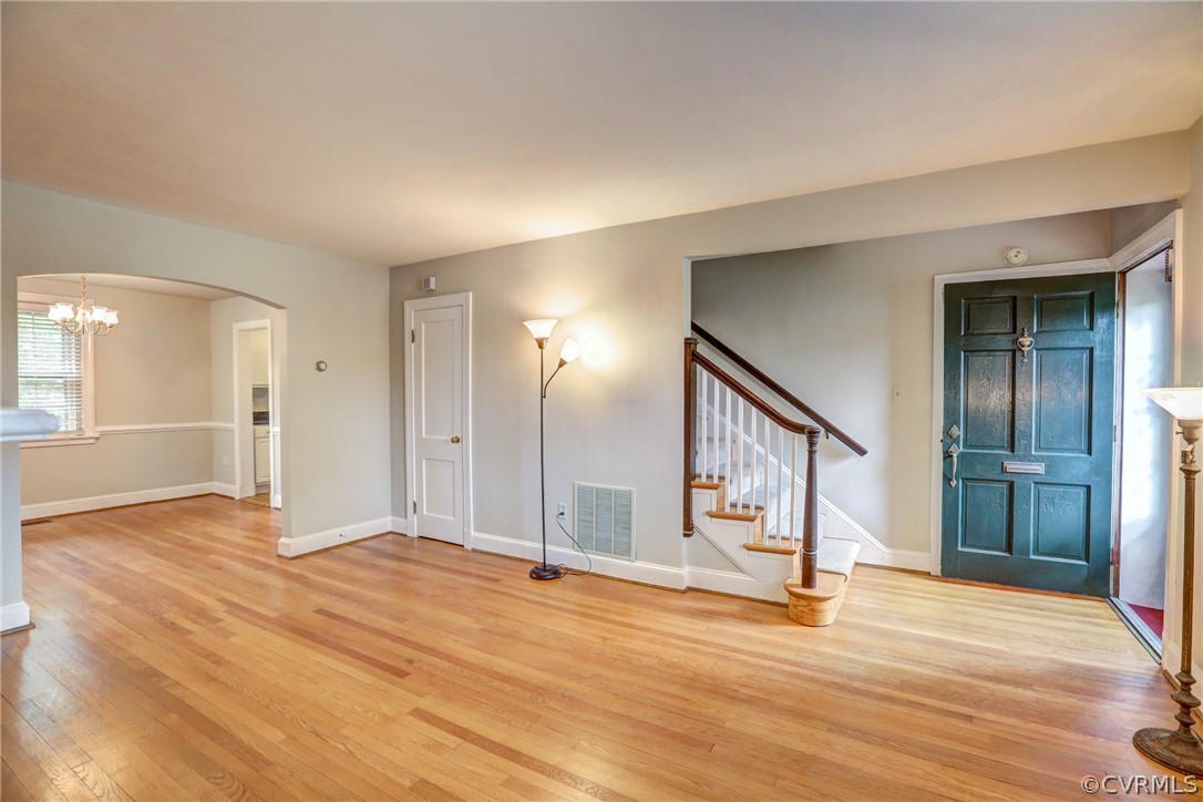 4539 Brook Road Richmond, VA 23227 - Photo 6 of 30 Gallery Image 6