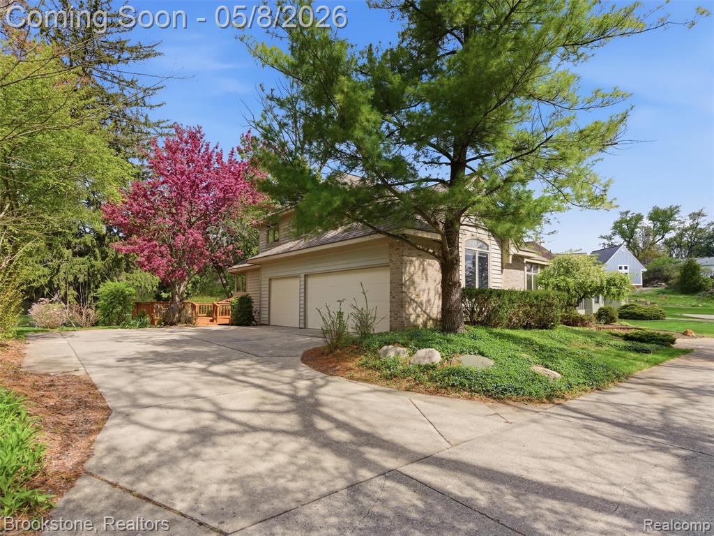 6512 White Lake Road Clarkston, MI 48346 - Photo 5 of 69