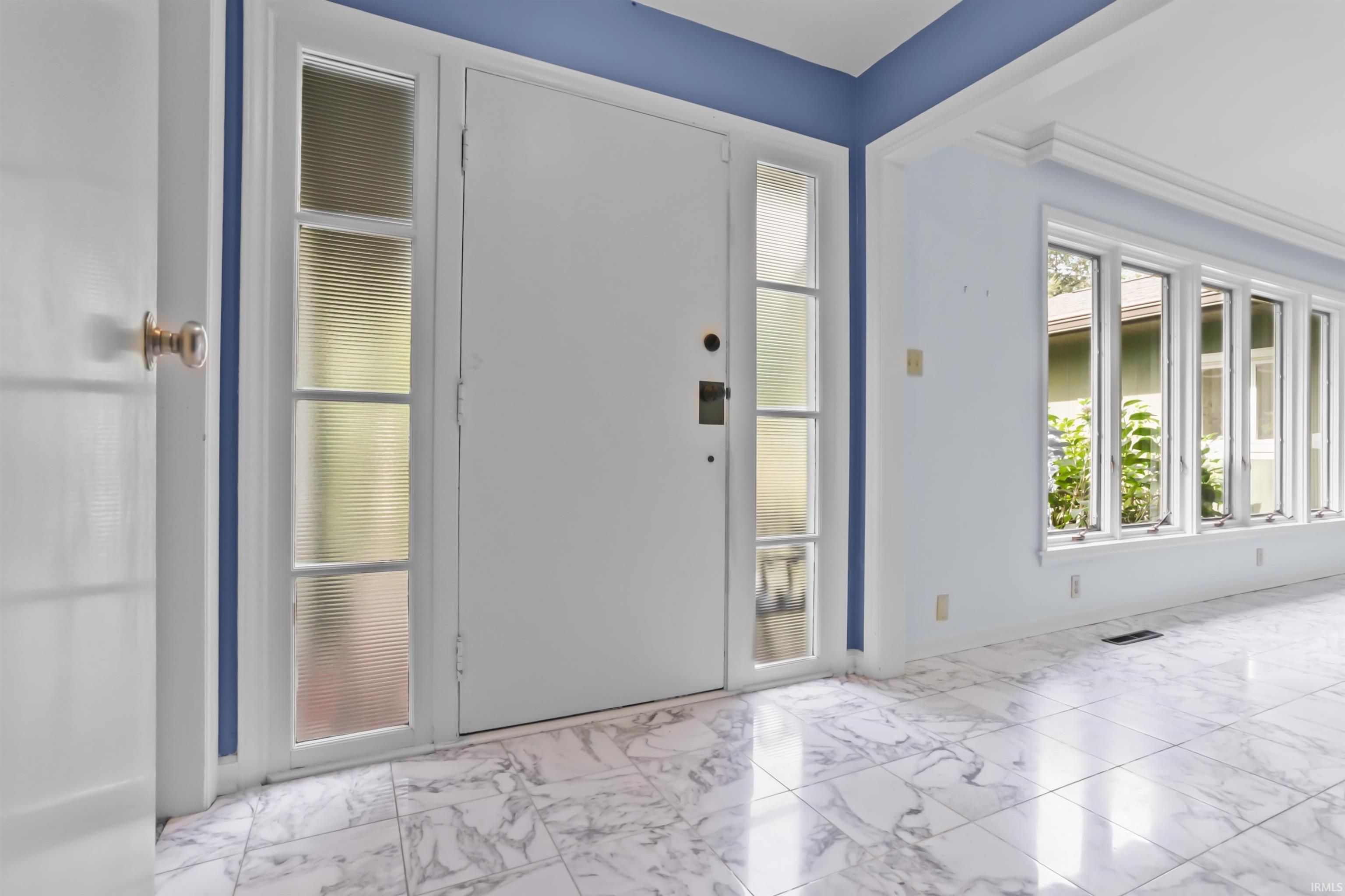 3307 Stringtown Road Evansville, IN 47711 - Photo 4 of 36