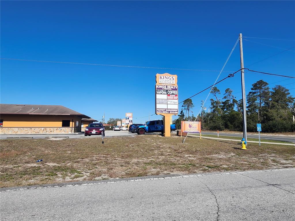 6141 Freeport Drive Spring Hill, FL 34606 - Photo 21 of 28 a house view with a outdoor space