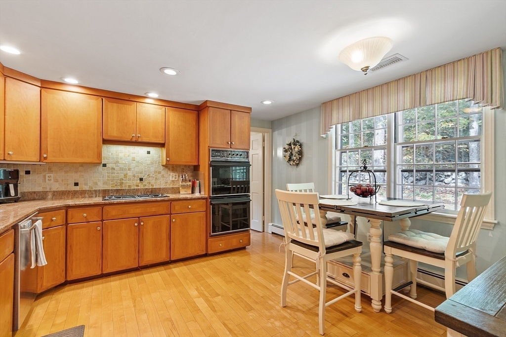 6 Needham Road Lynnfield, MA 01940 - Photo 17 of 42