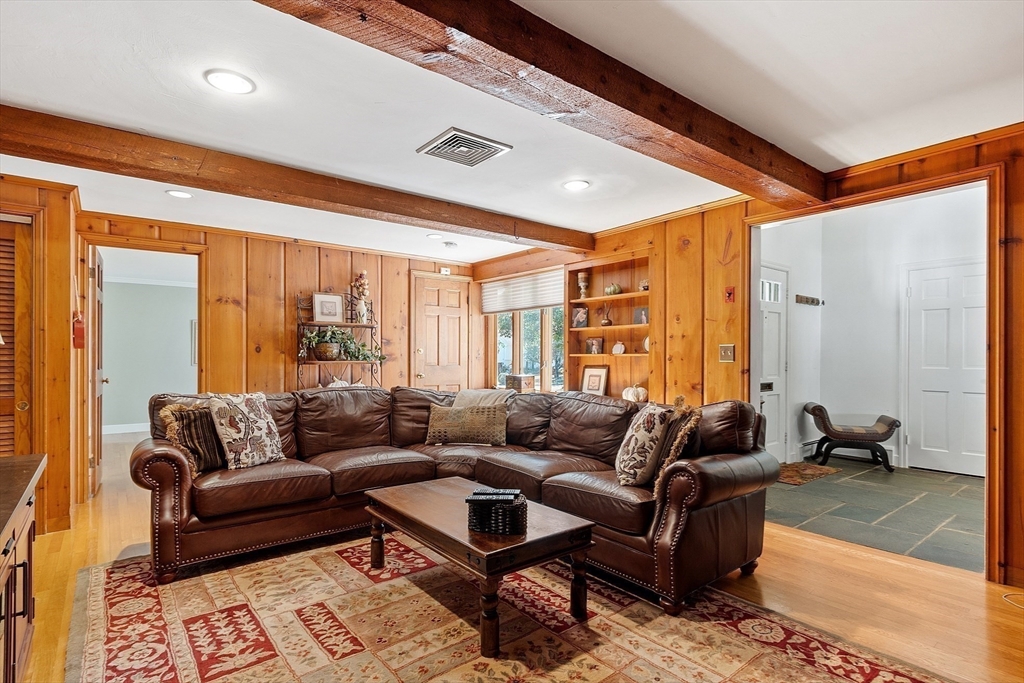 6 Needham Road Lynnfield, MA 01940 - Photo 18 of 42