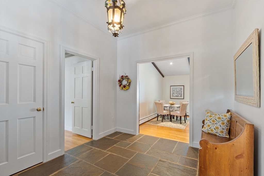 6 Needham Road Lynnfield, MA 01940 - Photo 5 of 42