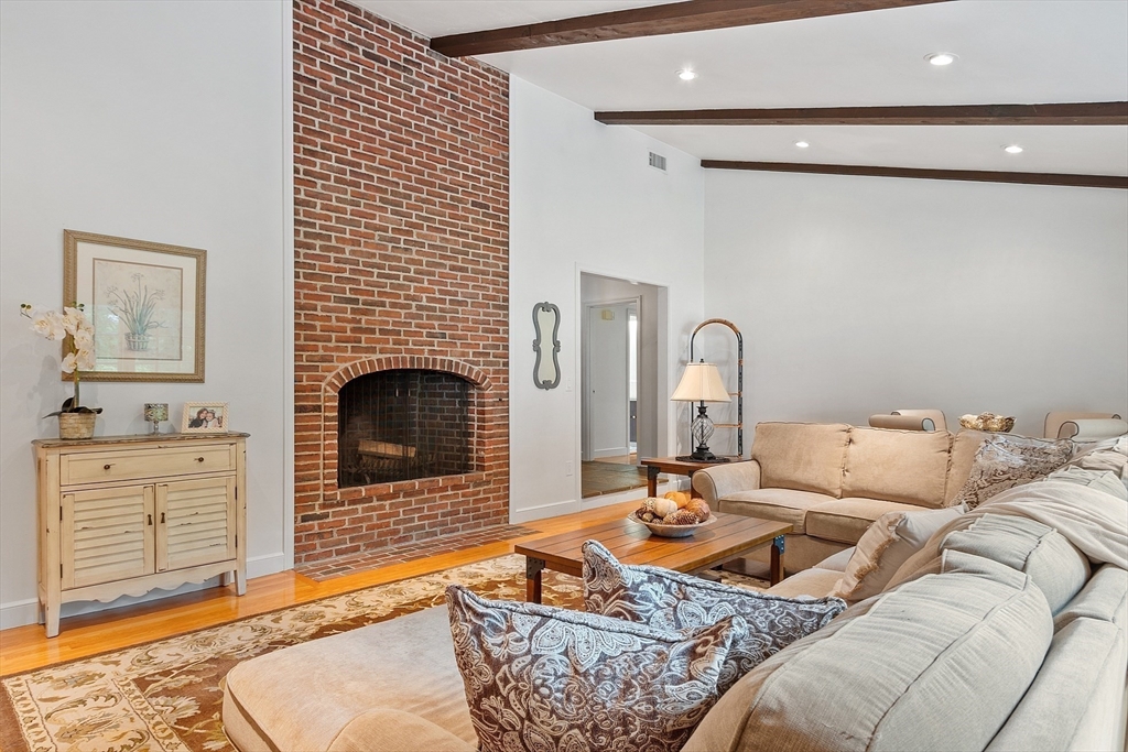 6 Needham Road Lynnfield, MA 01940 - Photo 10 of 42