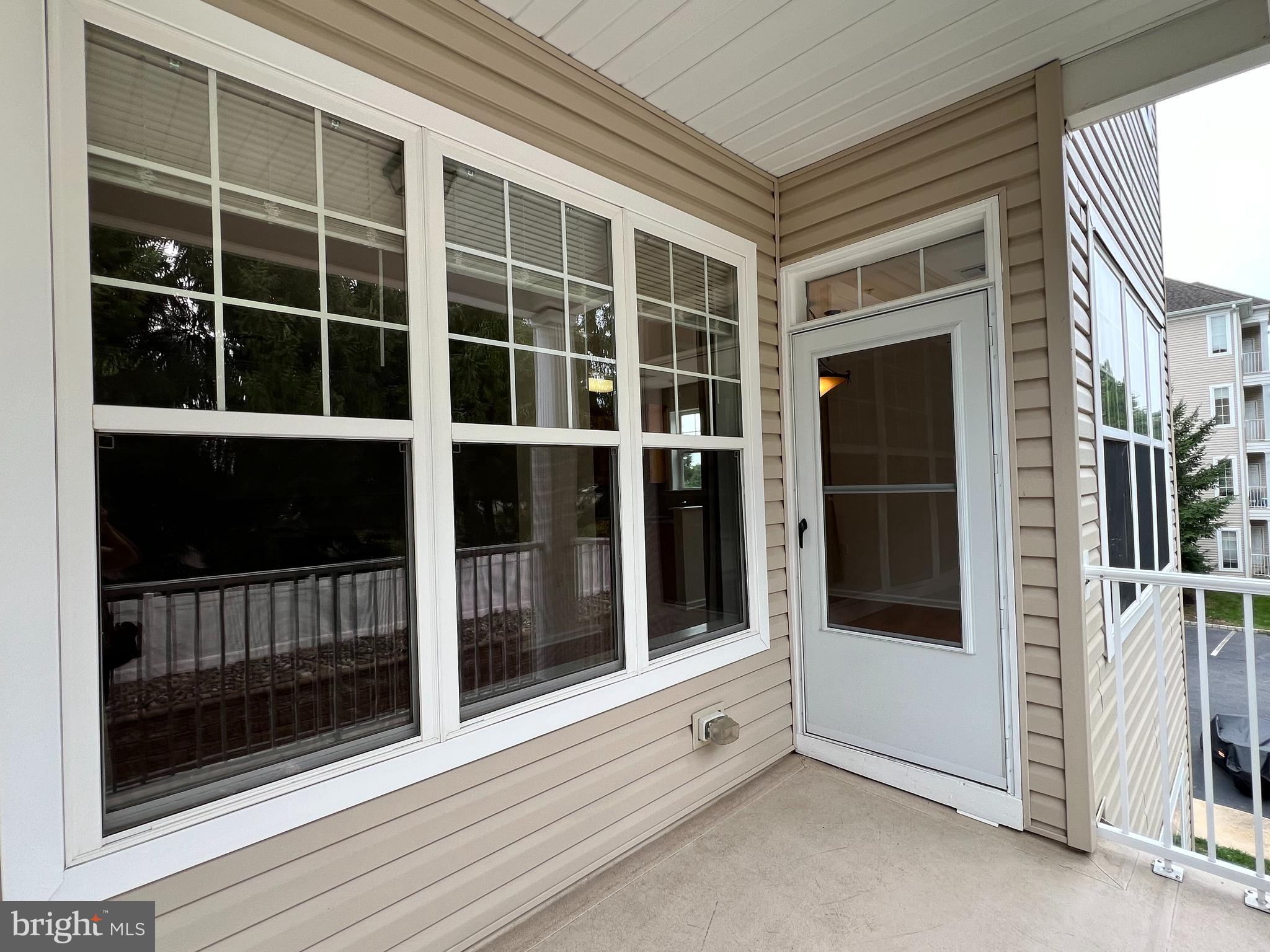 422 Masterson Court Ewing, NJ 08618 - Photo 11 of 29