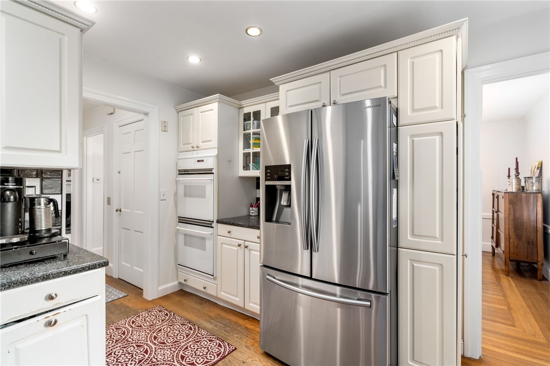 29 Overhill Road Warwick, RI 02818 - Photo 13 of 38 Gallery Image 13