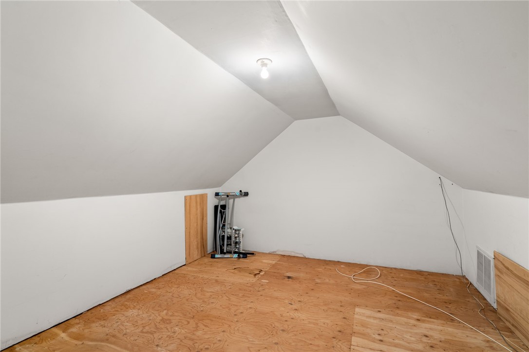 29 Overhill Road Warwick, RI 02818 - Photo 20 of 38 Third Floor