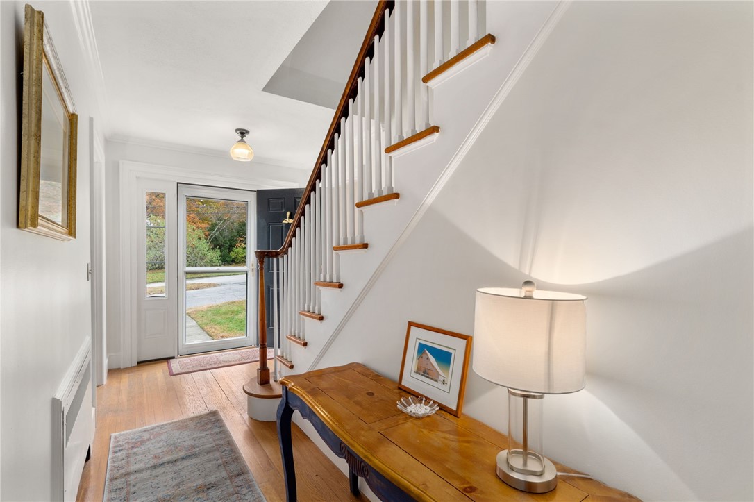 29 Overhill Road Warwick, RI 02818 - Photo 2 of 38 Gallery Image 2
