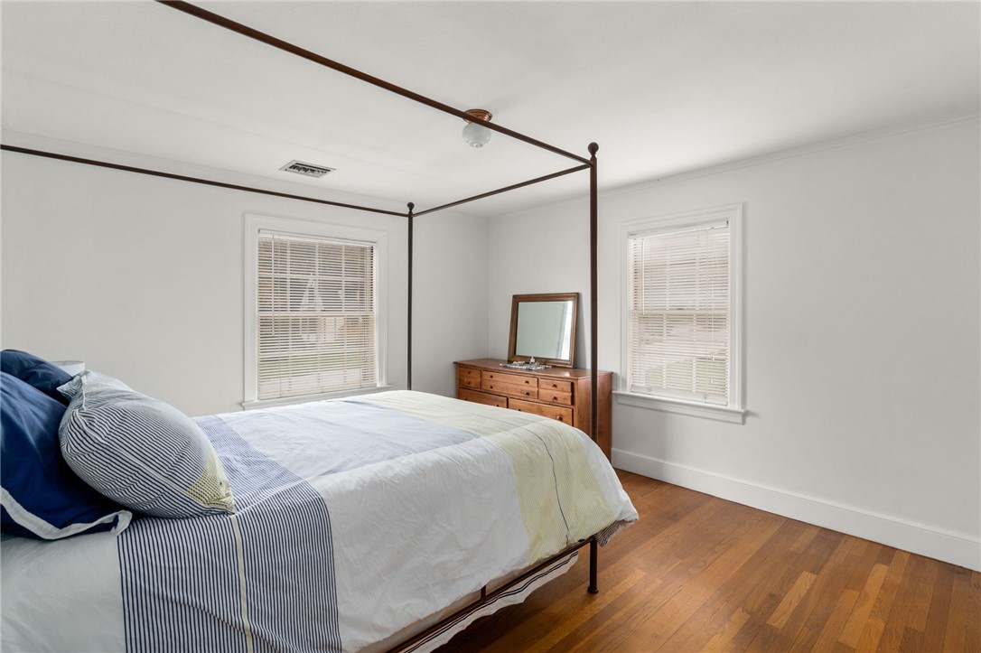 29 Overhill Road Warwick, RI 02818 - Photo 23 of 38 Gallery Image 23