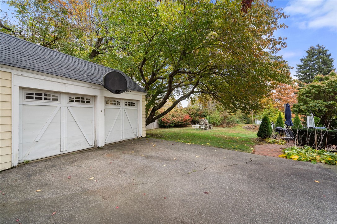 29 Overhill Road Warwick, RI 02818 - Photo 27 of 38 Gallery Image 27