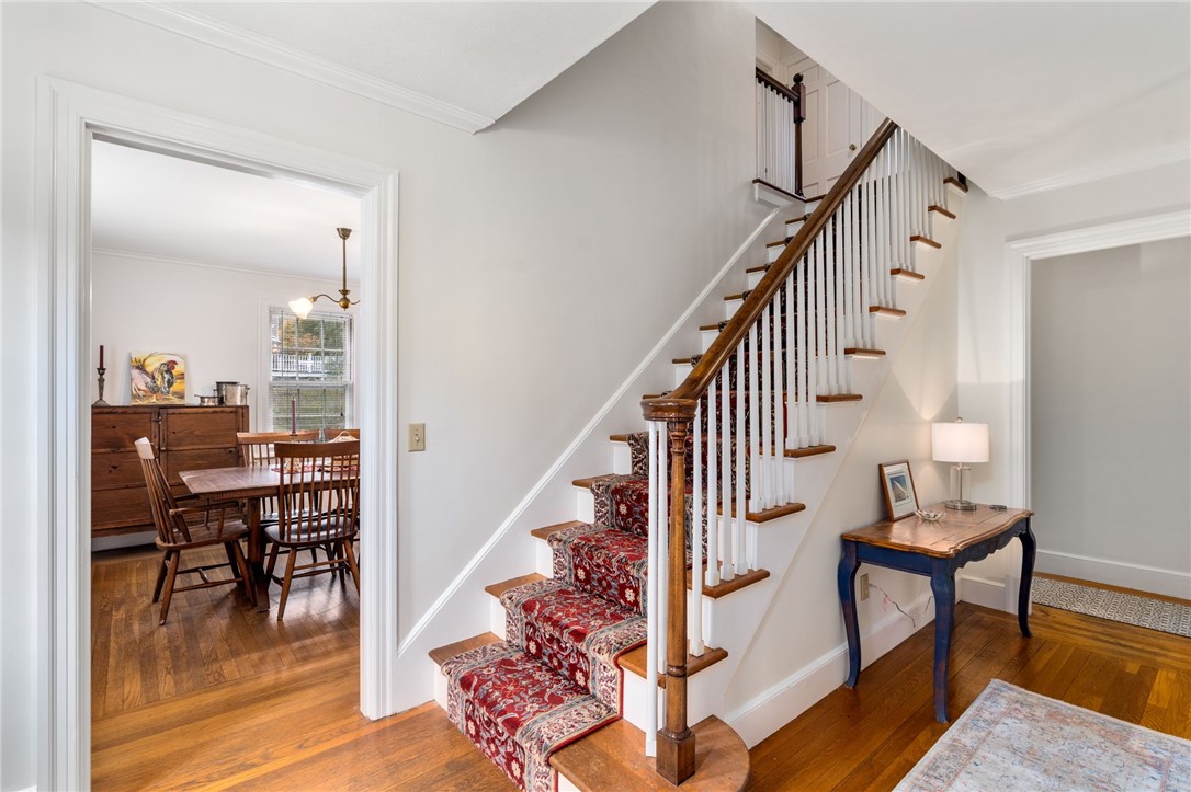 29 Overhill Road Warwick, RI 02818 - Photo 3 of 38 Gallery Image 3