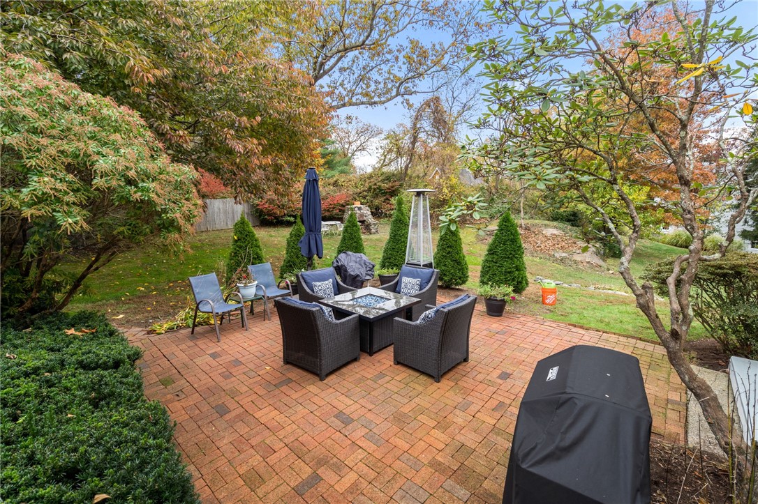 29 Overhill Road Warwick, RI 02818 - Photo 33 of 38 Gallery Image 33
