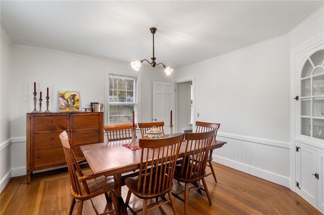 29 Overhill Road Warwick, RI 02818 - Photo 8 of 38 Gallery Image 8