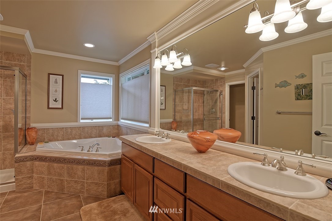 2017 240th Place Southeast Bothell, WA 98021 - Photo 16 of 25