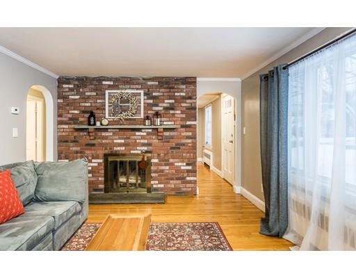 156 Center Street Raynham, MA 02767 - Photo 9 of 24 Gallery Image 9