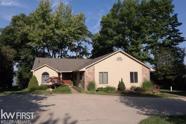 10169 Carmer Road Fenton, MI 48430 - Photo 47 of 49 21202203-46.JPG