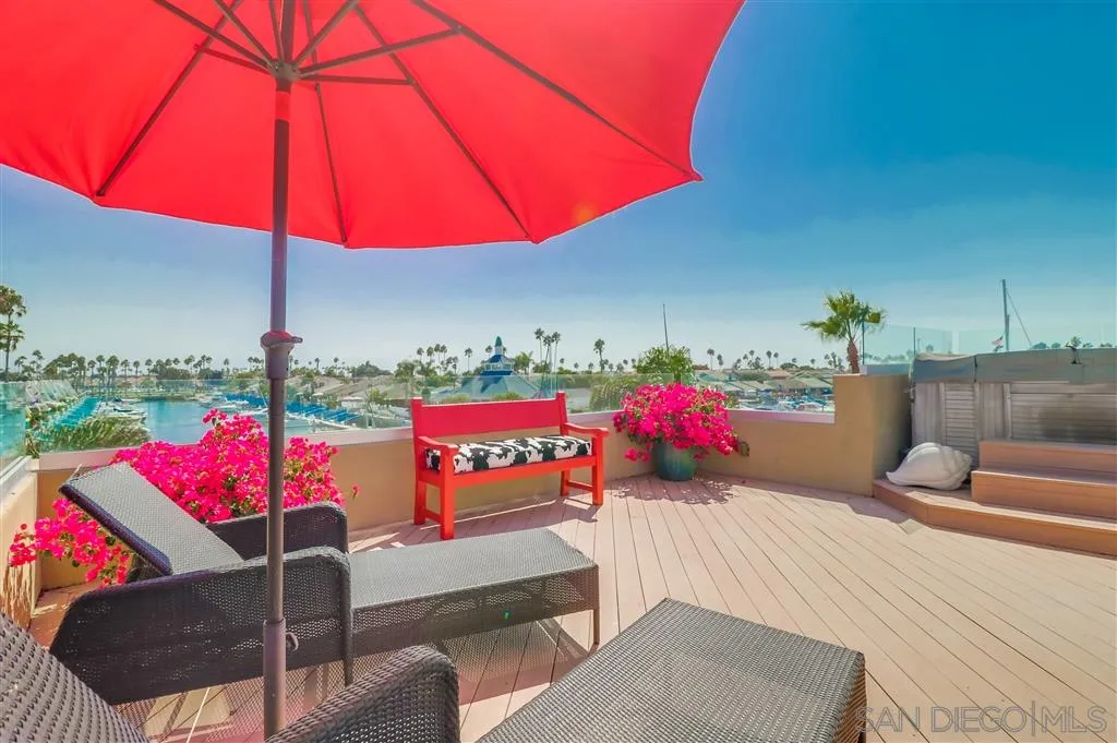 22 Green Turtle Road Coronado, CA 92118 - Photo 22 of 25 a outdoor space with furniture
