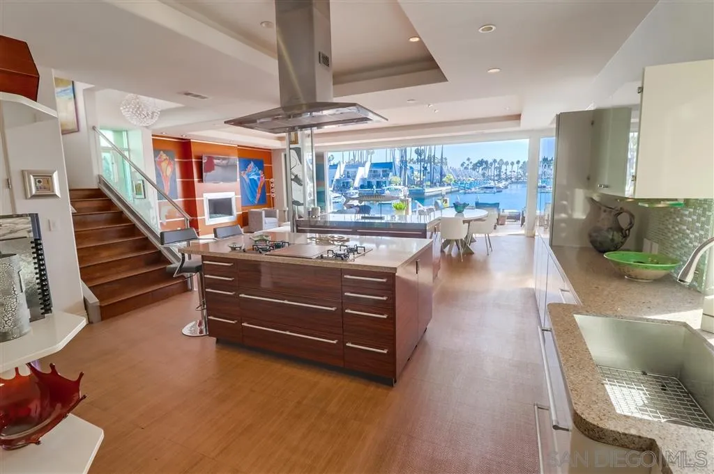 22 Green Turtle Road Coronado, CA 92118 - Photo 10 of 25