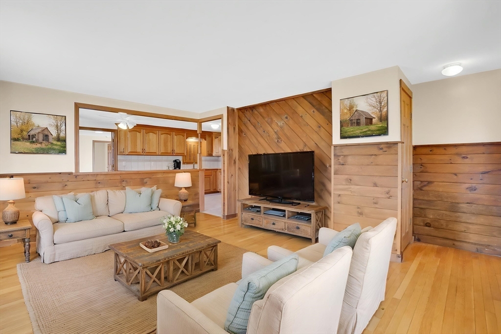 142 Louis Road Springfield, MA 01118 - Photo 16 of 40