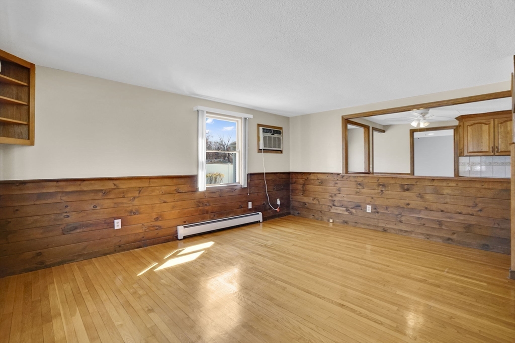 142 Louis Road Springfield, MA 01118 - Photo 17 of 40