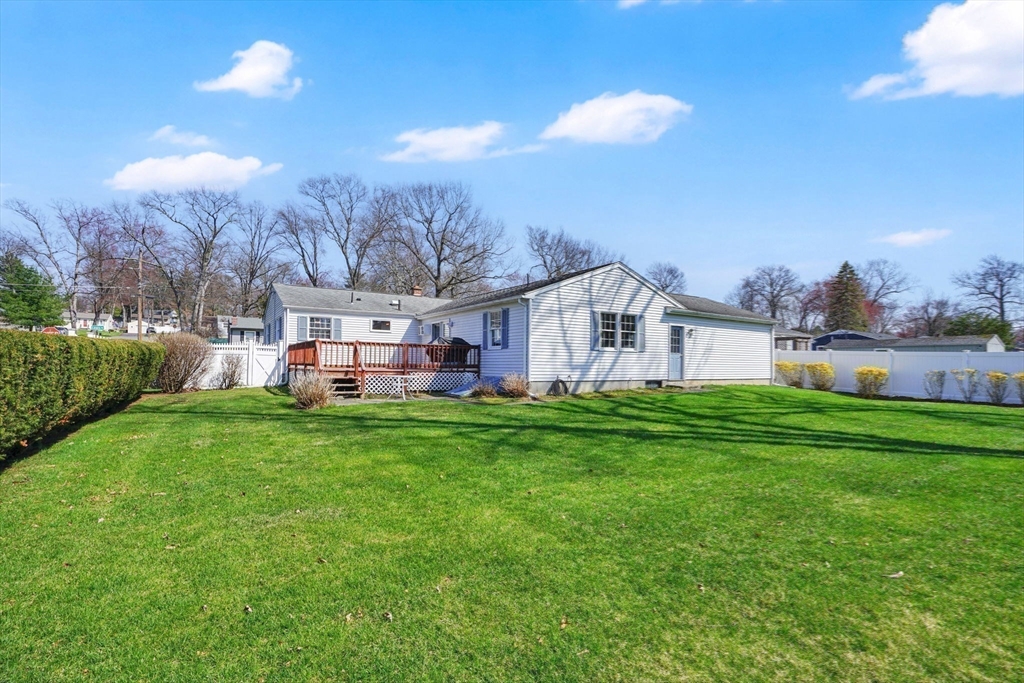 142 Louis Road Springfield, MA 01118 - Photo 2 of 40