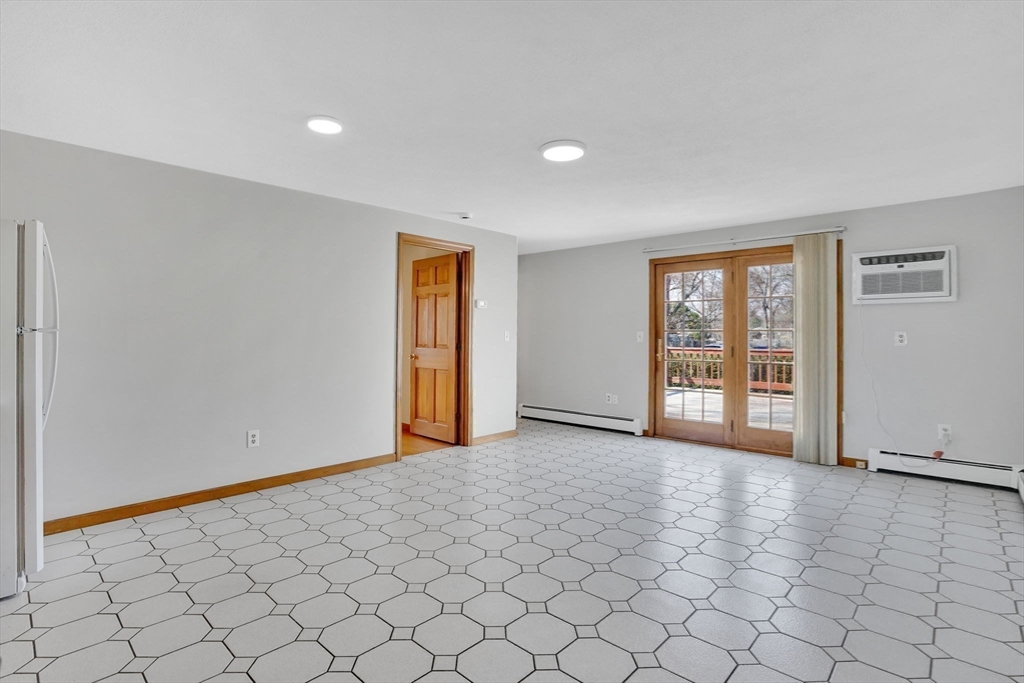 142 Louis Road Springfield, MA 01118 - Photo 25 of 40