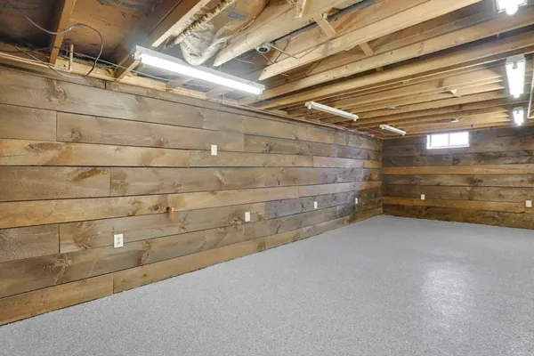 $399,000 | 142 Louis Road, Springfield, MA 01118