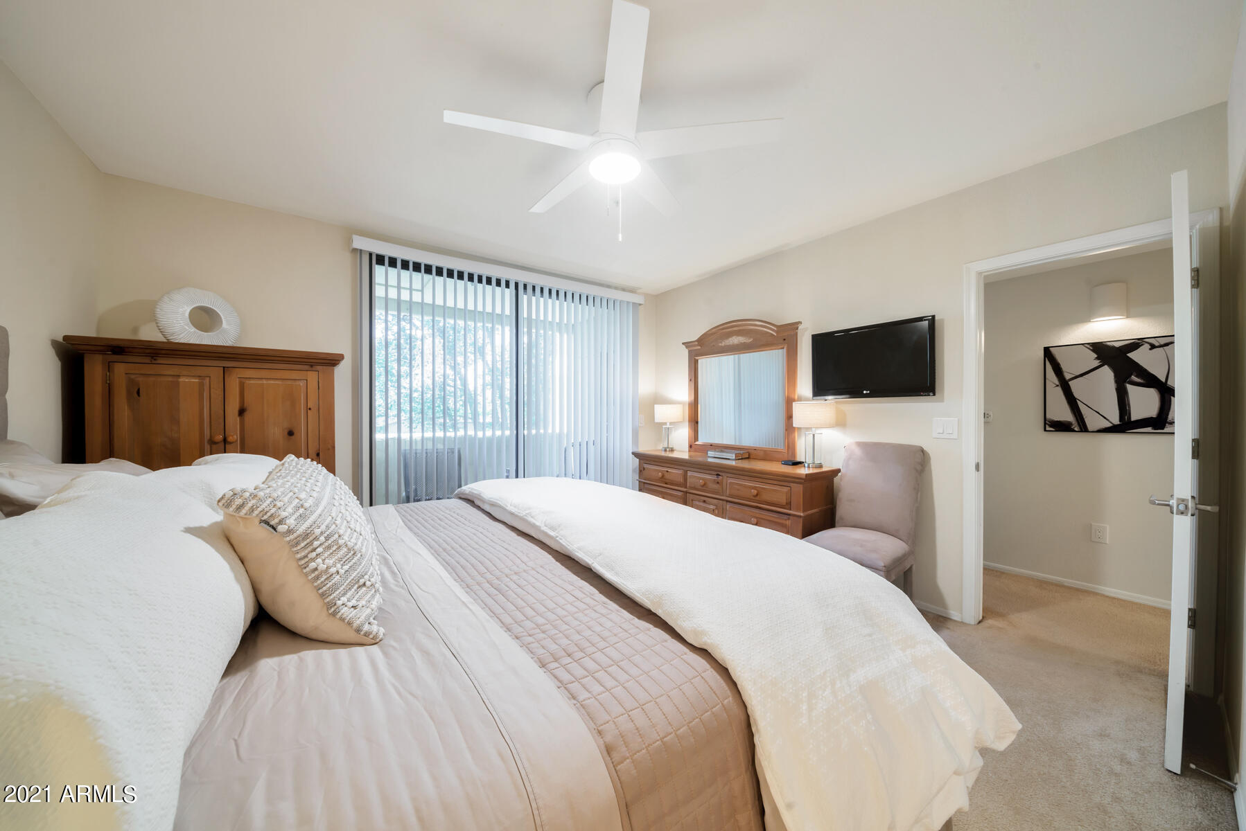 7575 East Indian Bend Road, Unit 2044 Scottsdale, AZ 85250 - Photo 12 of 33 Master Bedroom