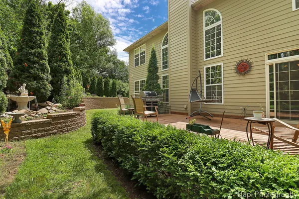 $614,900 | 1606 Tecumseh Drive, McHenry, IL 60050