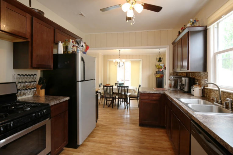 2430 Lamar Avenue Southwest Wyoming, MI 49519 - Photo 8 of 24 IMG_7338