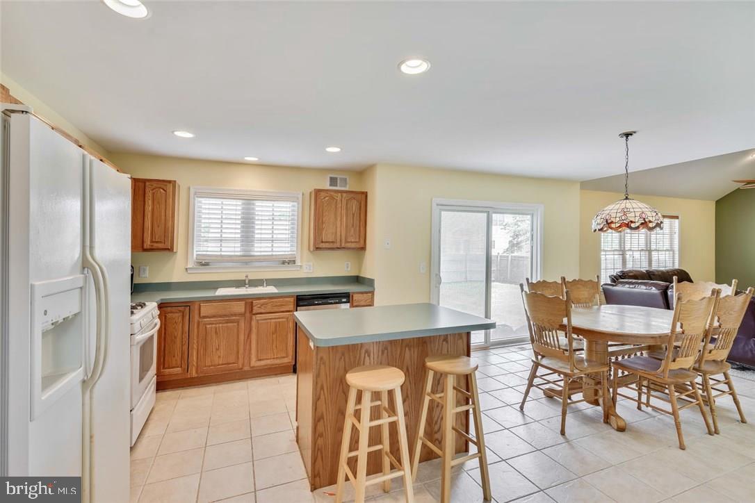 392 Leeward Road Manahawkin, NJ 08050 - Photo 12 of 34