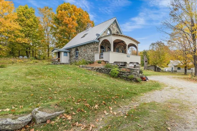 $800,000 | 236-241 Loftfield Drive, Cambridge, VT 05444